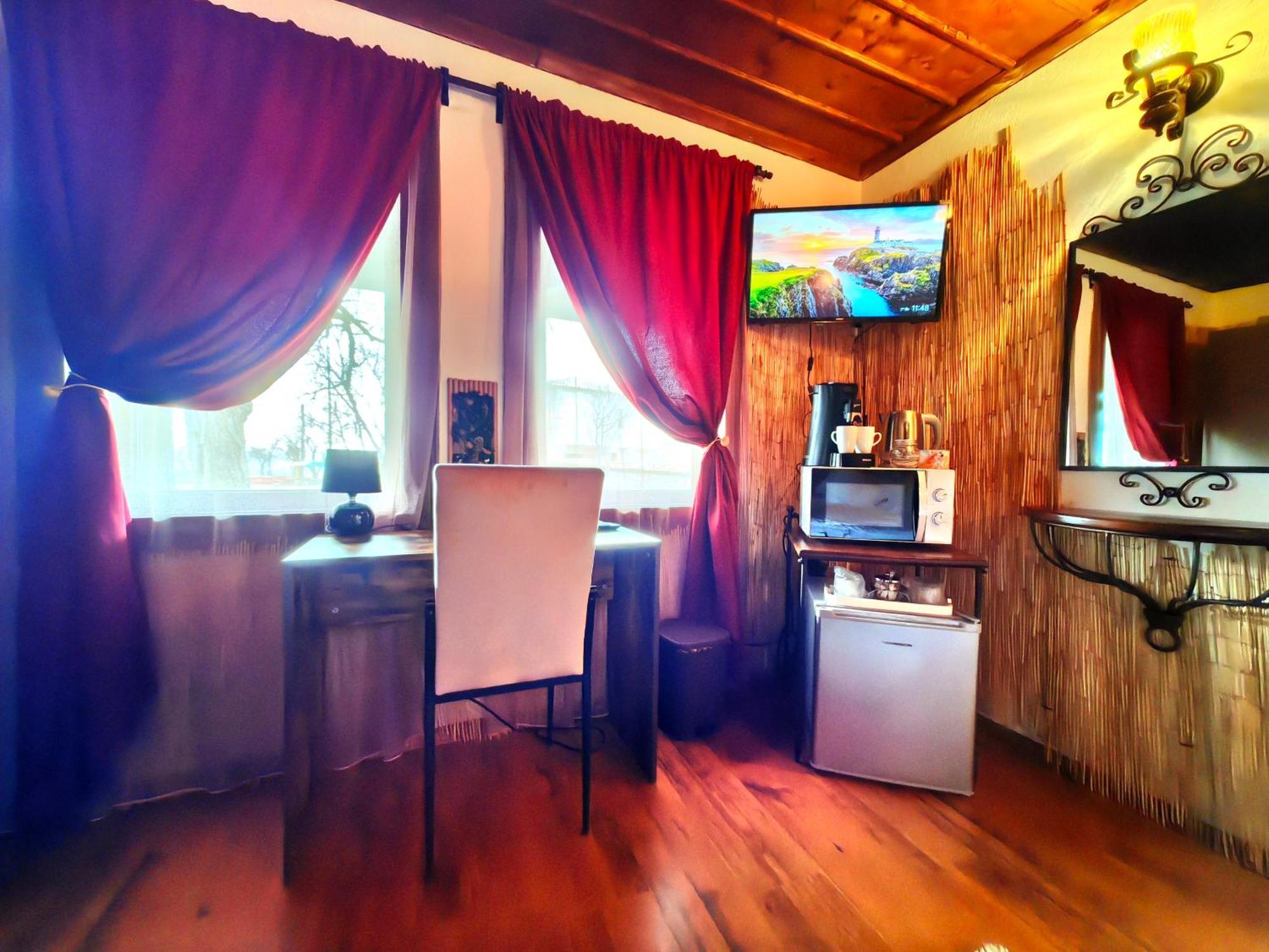 Complex Arbanashki Style-Panoramic View With Summer And Winter Terrace, Jacuzzi, Sauna, Children'S And Adult Area With Cinema Summer Arbanasi Exterior photo