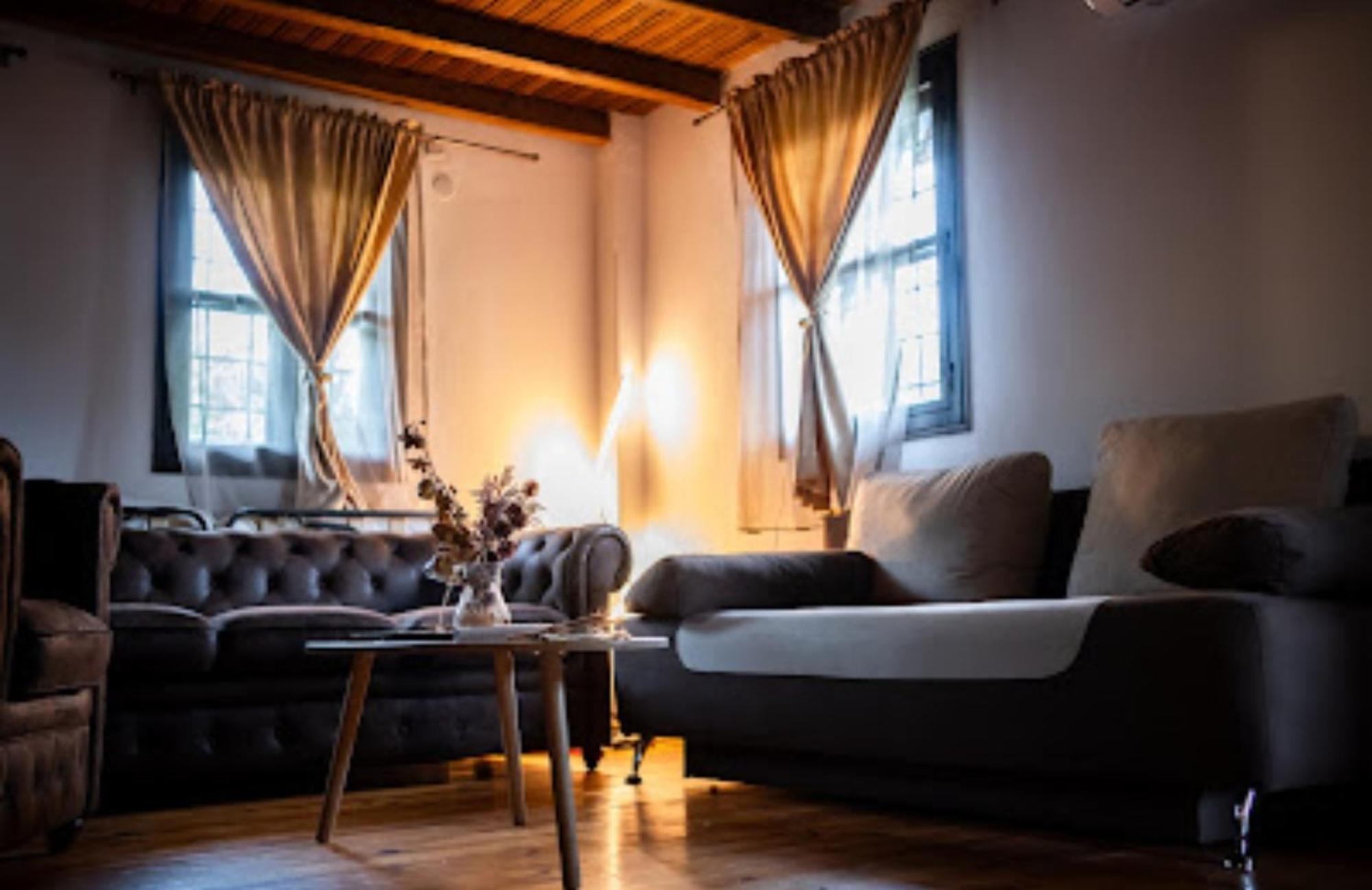 Complex Arbanashki Style-Panoramic View With Summer And Winter Terrace, Jacuzzi, Sauna, Children'S And Adult Area With Cinema Summer Arbanasi Exterior photo