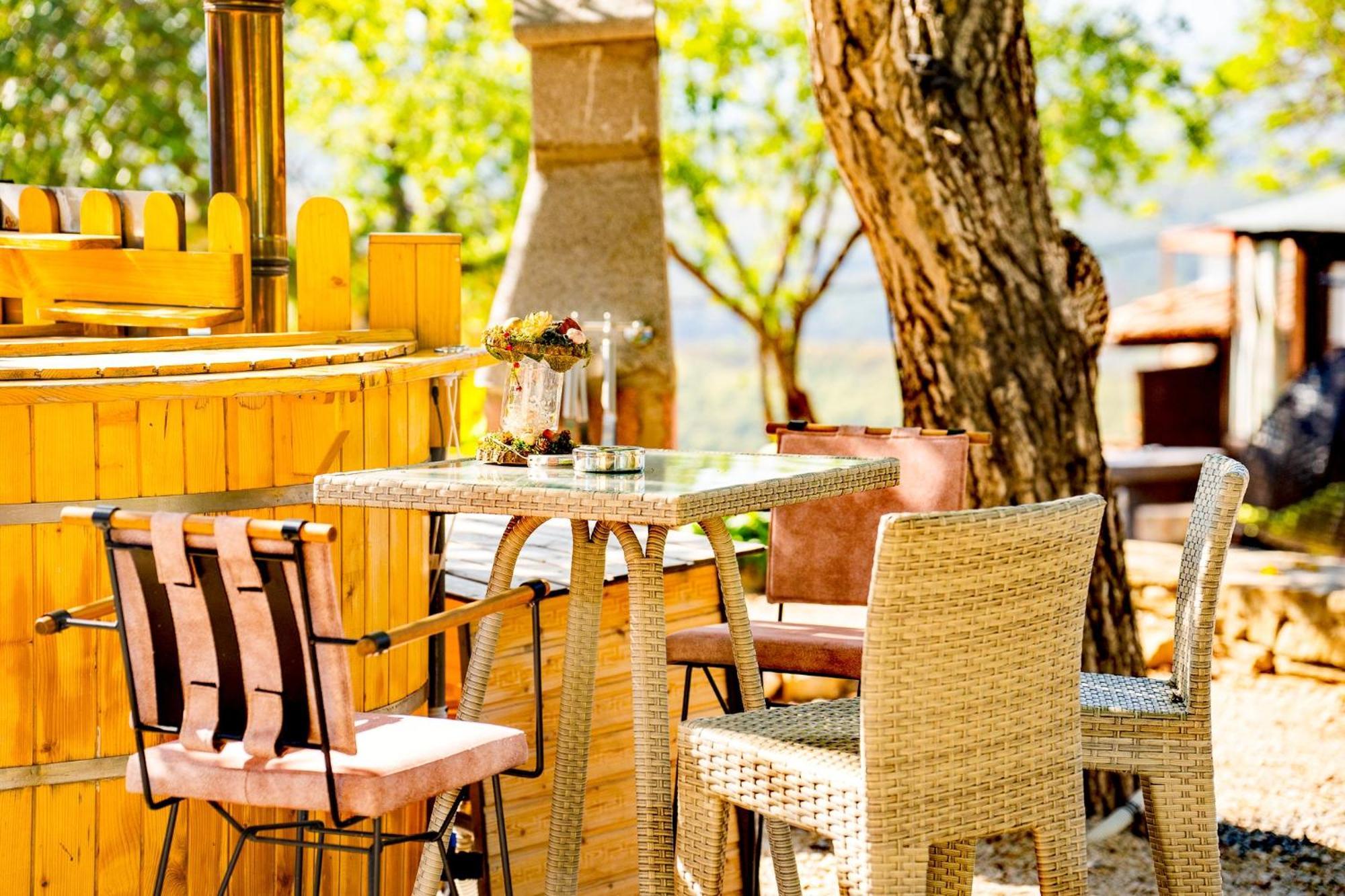 Complex Arbanashki Style-Panoramic View With Summer And Winter Terrace, Jacuzzi, Sauna, Children'S And Adult Area With Cinema Summer Arbanasi Exterior photo